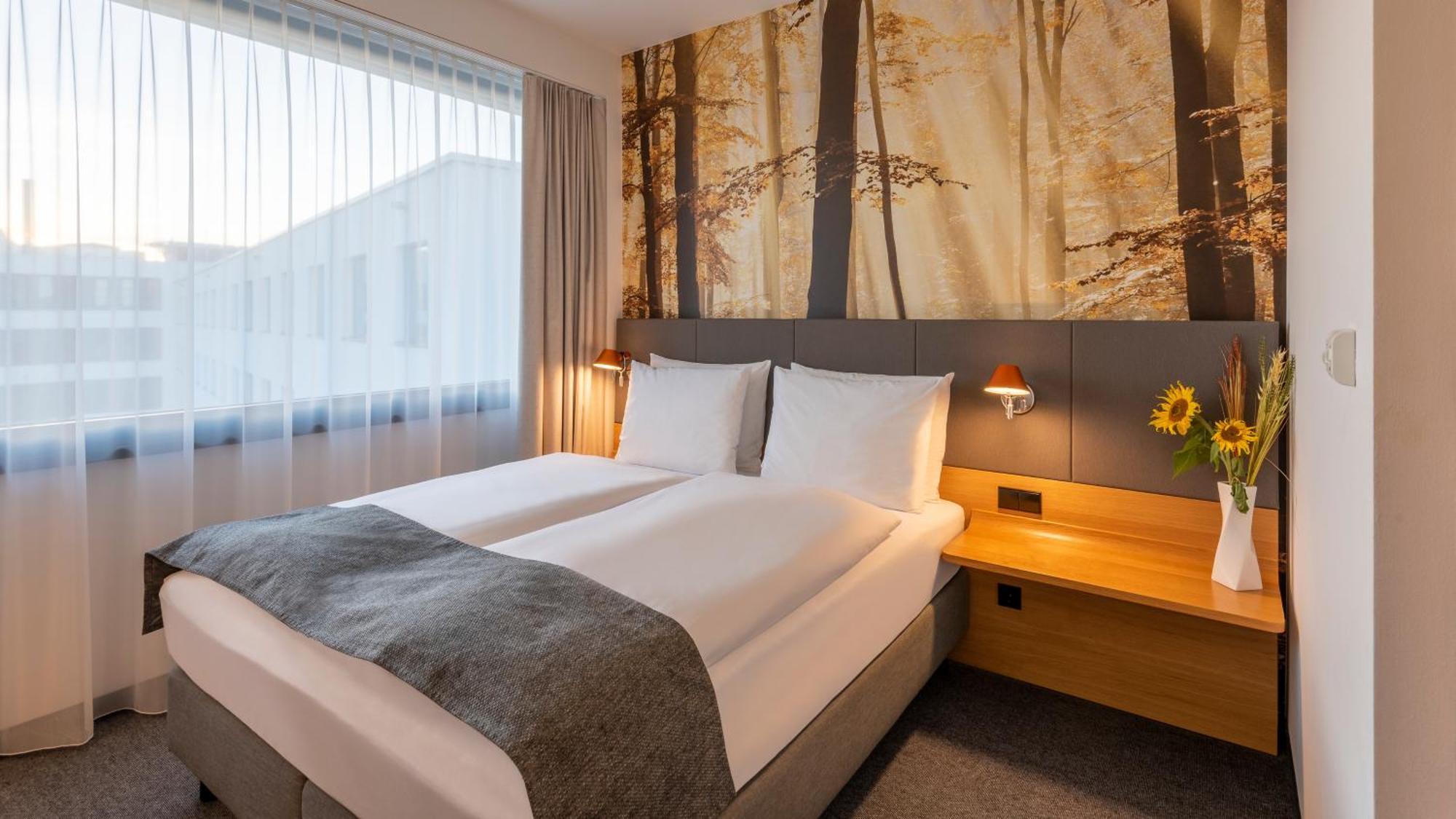 Hotel - Leuchtenbergring By Ihg